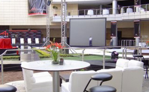 马刺主场大,胜尼克斯,卡斯尔斩获,bet365官网,中文bet365,bet365最新网址